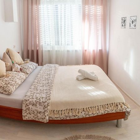 Apartman Lili Knin Zewnętrze zdjęcie