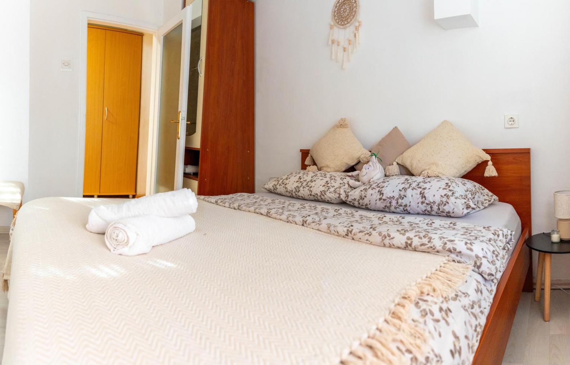 Apartman Lili Knin Zewnętrze zdjęcie