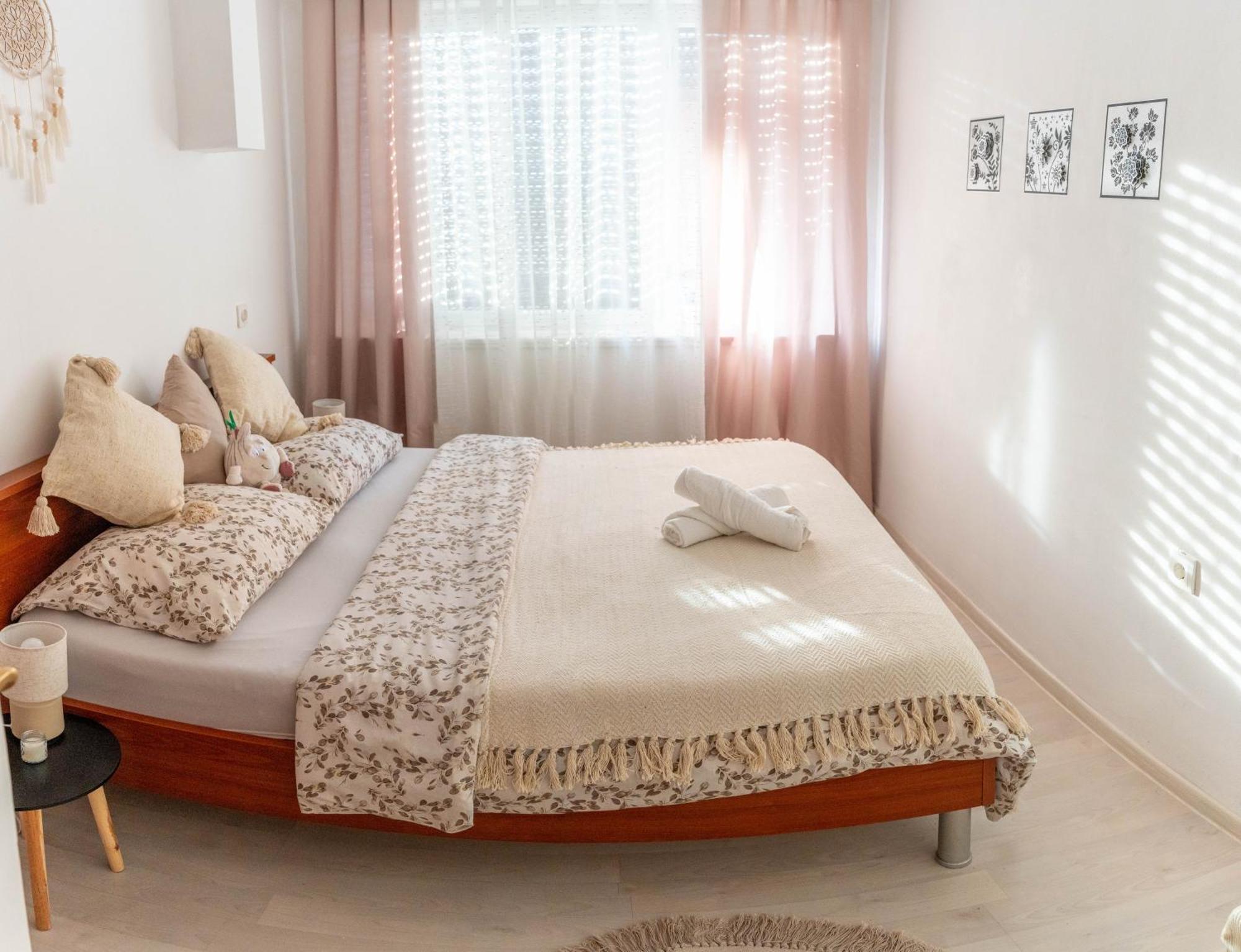 Apartman Lili Knin Zewnętrze zdjęcie